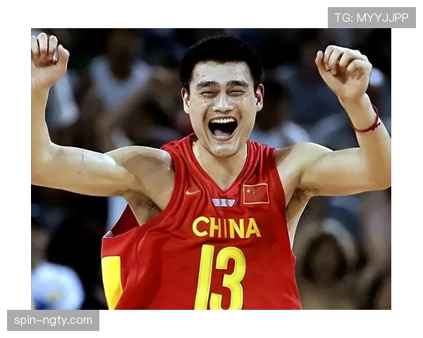 姚明穿着家居服竟然比赛场还高冷，这日常和NBA天王一模一样？